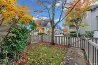 88 3711 ROBSON COURT - thumbnail 34