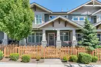 79 7138 210 STREET - thumbnail 1