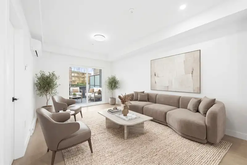 101 15353 17 AVENUE - photo 3 of 40