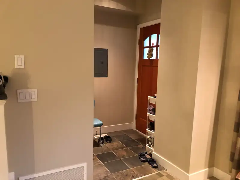 252 JENSEN STREET - photo 4 of 28