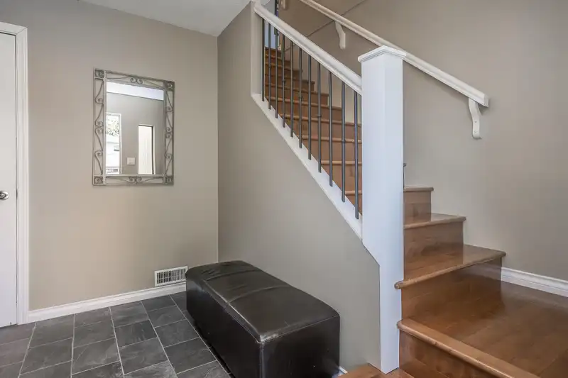 3351 BOWEN DRIVE - photo 4 of 38