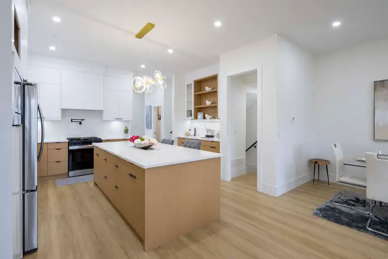 7683 197 STREET - photo 3 of 29