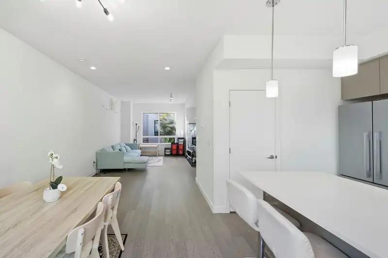 45 10233 RIVER DRIVE - photo 4 of 24
