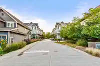 22 7169 208A STREET - thumbnail 2
