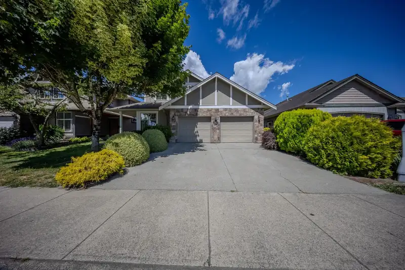 45807 HIGGINSON ROAD - photo 1 of 34