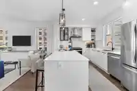 35 2891 MONTROSE AVENUE - thumbnail 7