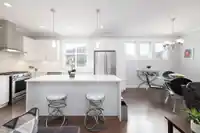 62 7138 210 STREET - thumbnail 9