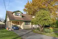 4457 46B STREET - thumbnail 9