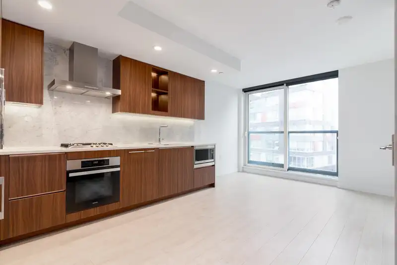 603 1768 COOK STREET - photo 2 of 18