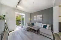 24 2423 AVON PLACE - thumbnail 4