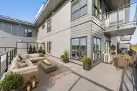 502 5398 207 STREET - thumbnail 1