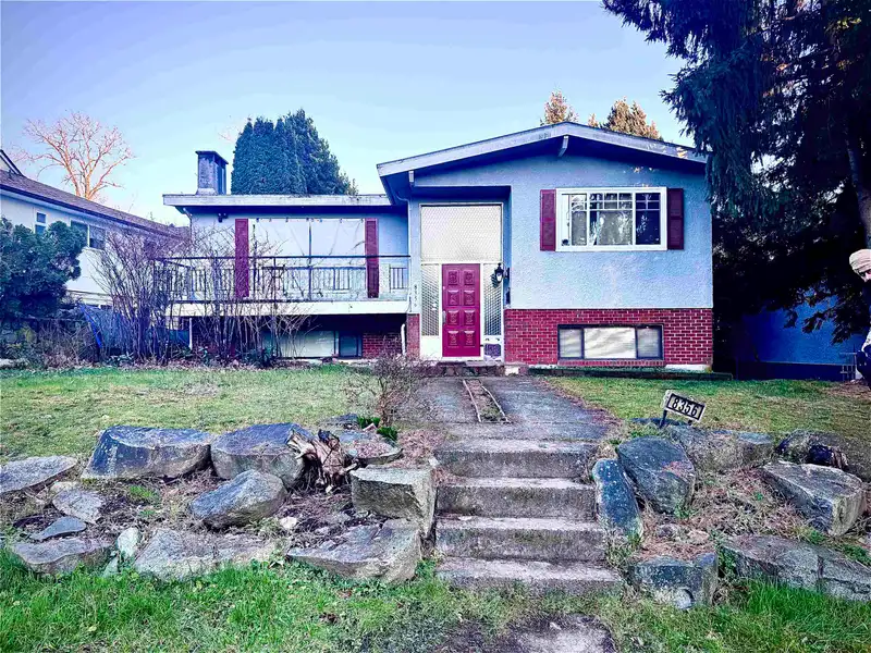 8356 ELLIOTT STREET - photo 1 of 18