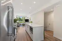 6 50 SEAVIEW DRIVE - thumbnail 4