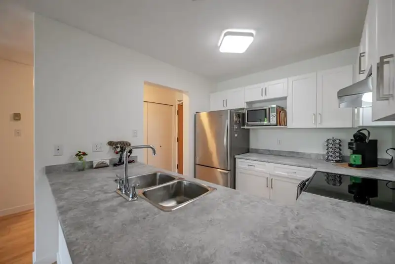 416 1220 LASALLE PLACE - photo 3 of 39