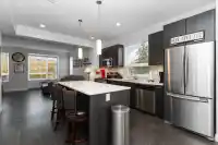 126 5888 144 STREET - thumbnail 2