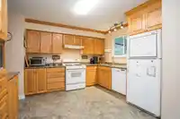1214 LABURNUM AVENUE - thumbnail 16