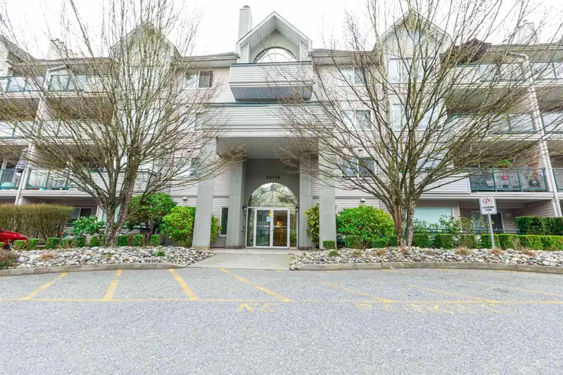 210 33718 KING ROAD - photo 1 of 12