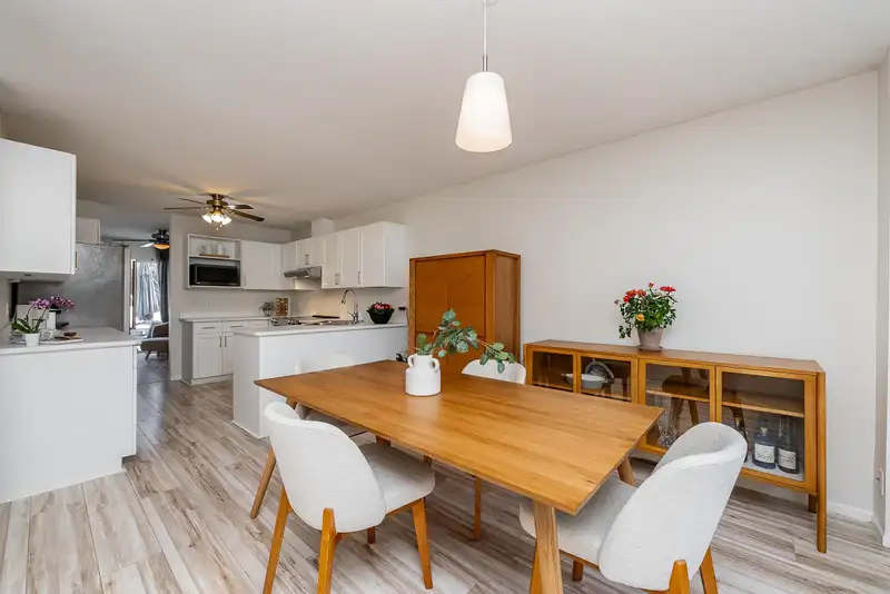 103 21928 48 AVENUE - photo 2 of 40