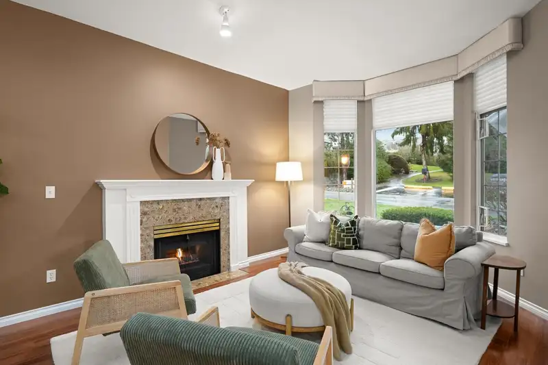 7 9012 WALNUT GROVE DRIVE - photo 4 of 37