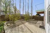 956 KENT STREET - thumbnail 38
