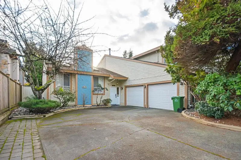8340 LUNEN ROAD - photo 2 of 40
