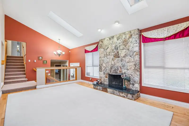 8340 LUNEN ROAD - photo 3 of 40