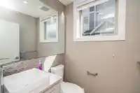 4 115 W QUEENS ROAD - thumbnail 11