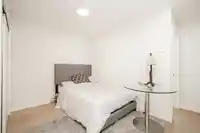 4 115 W QUEENS ROAD - thumbnail 12