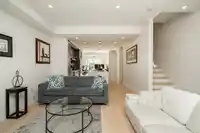 4 115 W QUEENS ROAD - thumbnail 4