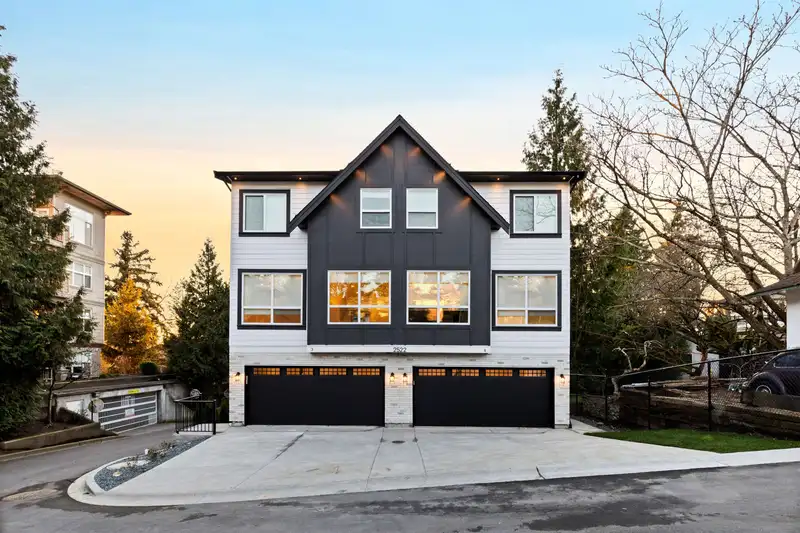2580 CAMPBELL AVENUE - photo 3 of 4