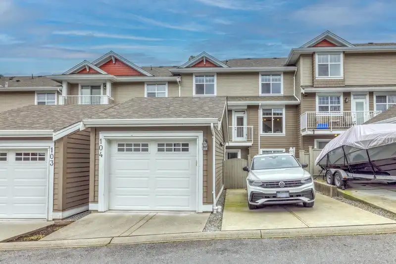 104 1392 TRAFALGAR STREET - photo 2 of 26