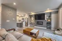 104 1392 TRAFALGAR STREET - thumbnail 3