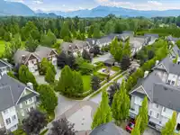 72 2418 AVON PLACE - thumbnail 38