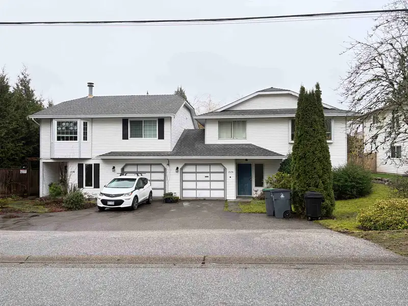 1576 161 STREET - photo 1 of 3