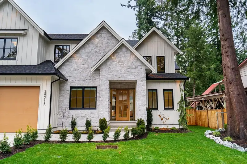 20345 41A AVENUE - photo 4 of 40