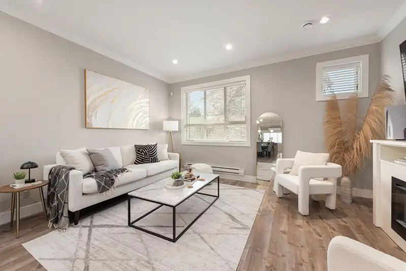 6 9840 ALBERTA ROAD - photo 4 of 35