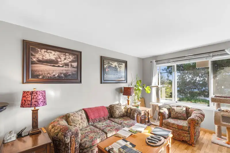 32739 FRASER CRESCENT - photo 3 of 29