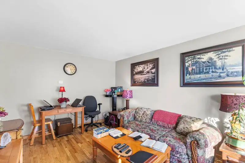 32739 FRASER CRESCENT - photo 4 of 29