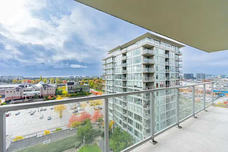 1508 5068 KWANTLEN STREET - photo 2 of 32