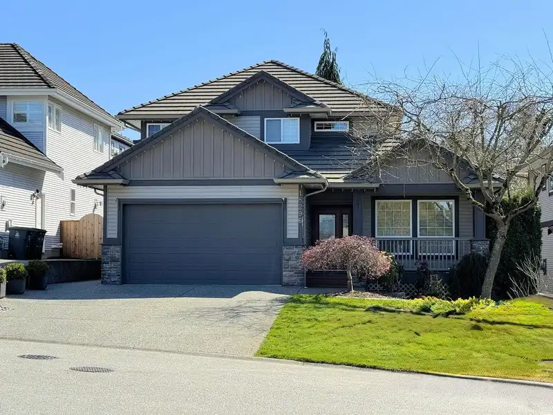18296 66 AVENUE - photo 2 of 34