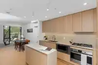 231 2830 NANAIMO STREET - thumbnail 2