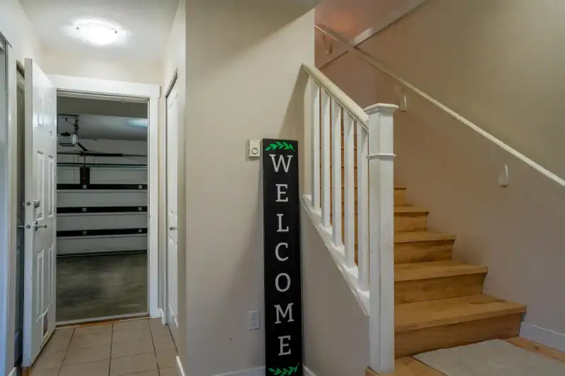 15 7155 189 STREET - photo 3 of 23