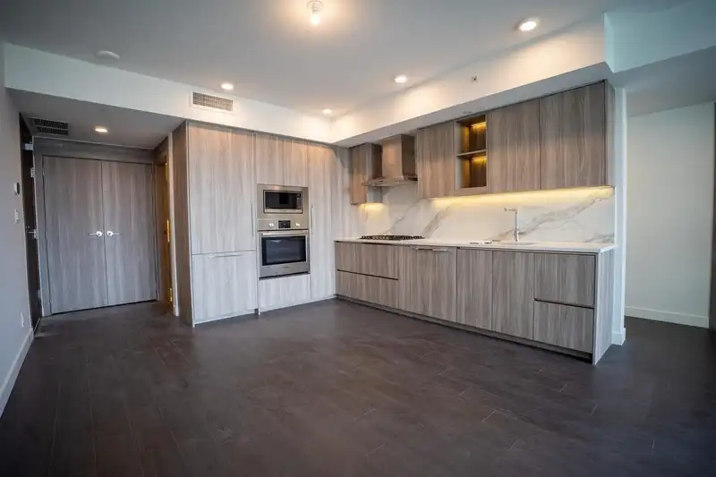 2509 13768 100 AVENUE - photo 1 of 3