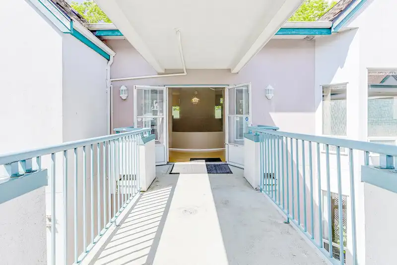 303 7500 ABERCROMBIE DRIVE - photo 2 of 40