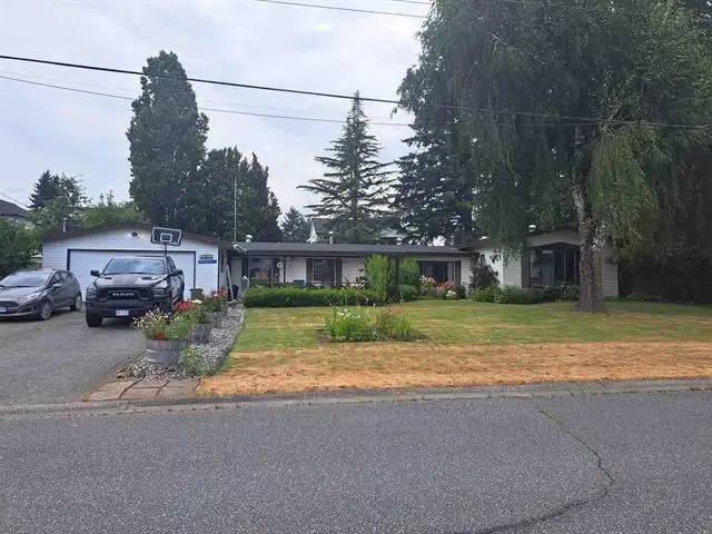 26523 28B AVENUE - photo 2 of 21