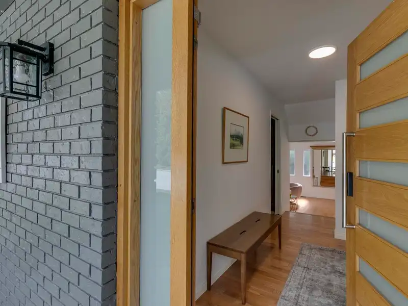 763 WEYMOUTH DRIVE - photo 3 of 38