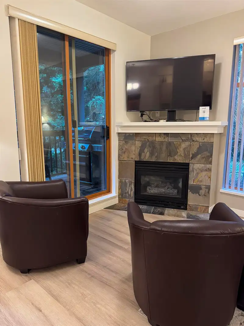 39 4355 NORTHLANDS (WEEK 5) BOULEVARD - photo 2 of 19