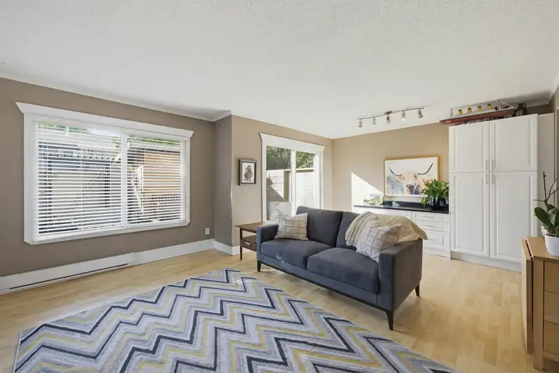 62 6712 BAKER ROAD - photo 2 of 39