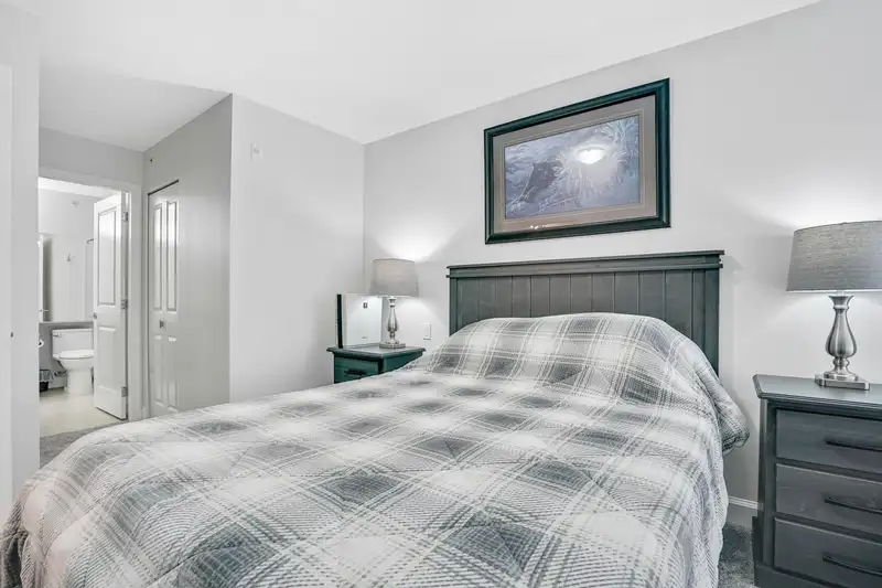 424 21009 56 AVENUE - photo 4 of 15