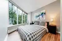 301 689 ABBOTT STREET - thumbnail 18